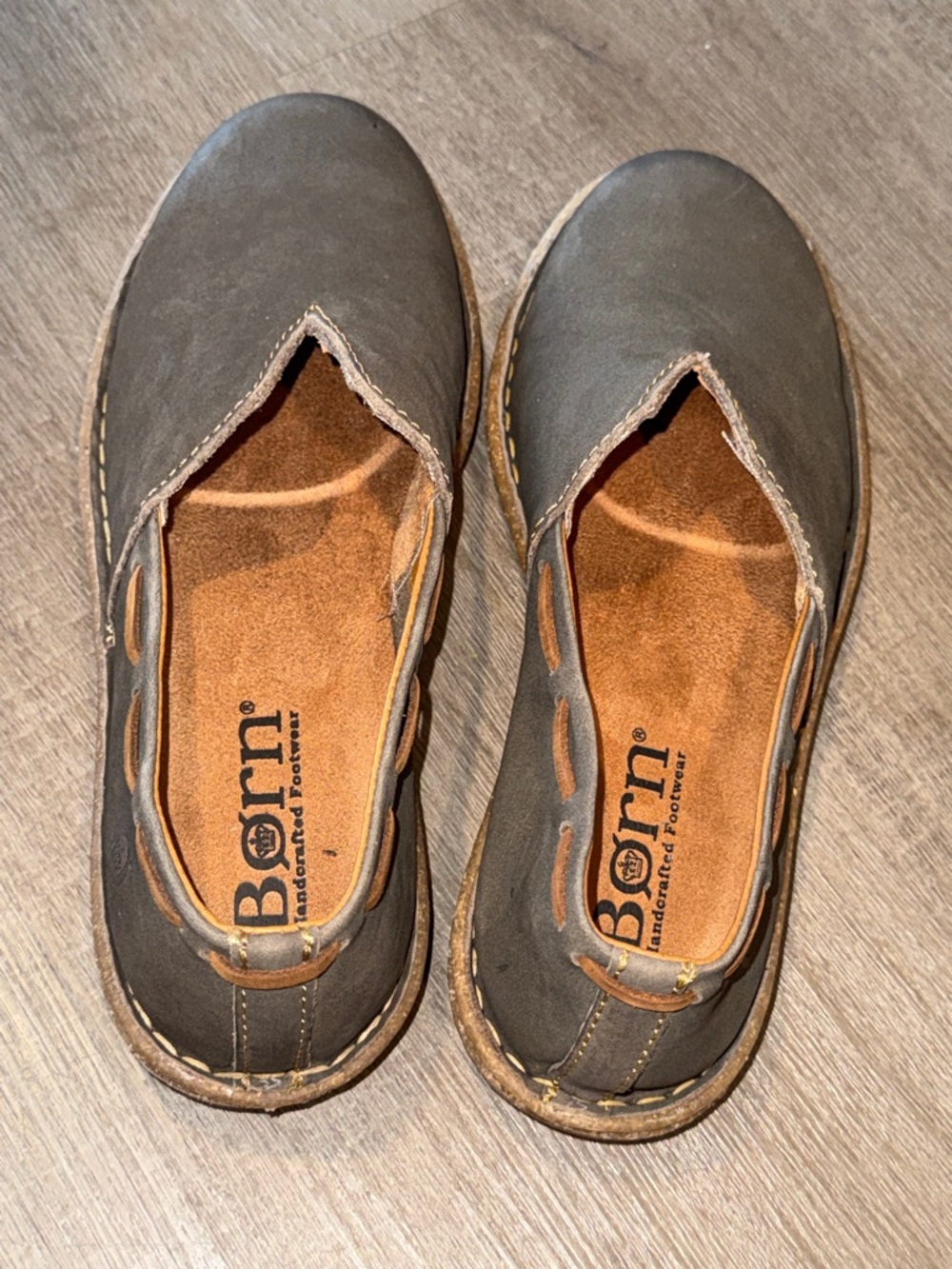 Børn Naya Grey Nubuck Leather Slip-On Loafers - Size 7.5 - Picture 10 of 15